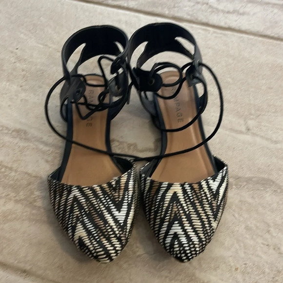 Rampage lace up pointy toe flats - Picture 2 of 5